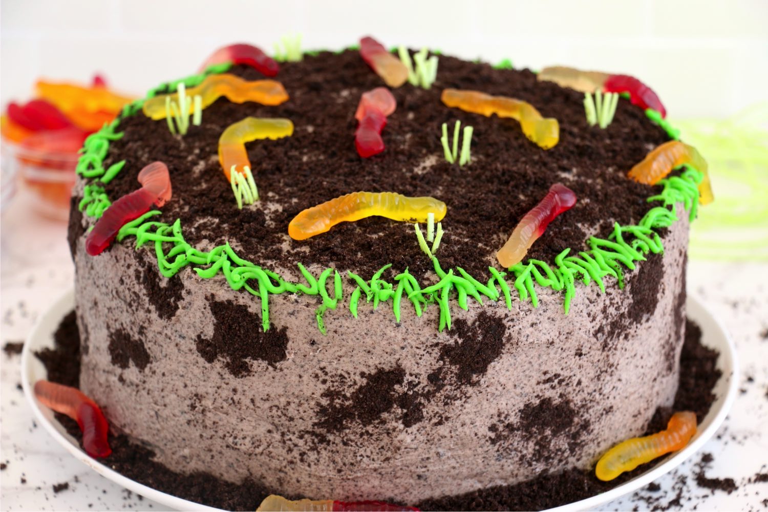 Delicious Dirt Cake To Celebrate Earth Day